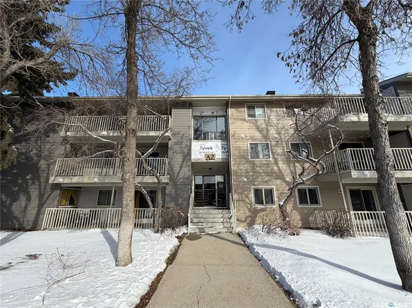 UNIT 106A-1121 McKercher DRIVE, Saskatoon, SK S7H 5B8