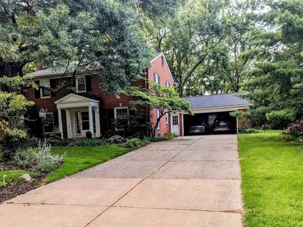 2115 Romence St NE, Grand Rapids, MI 49503