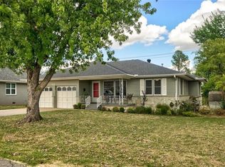 1823 N Philadelphia Ave, Shawnee, OK 74804