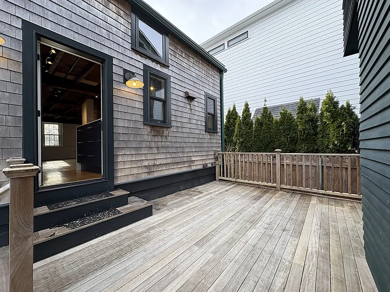 24A Houston Ave — Photo 21