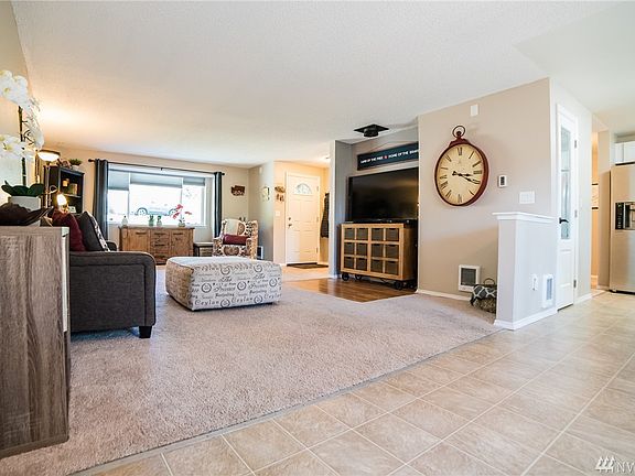 3rd image of 11906 40th Ave NW