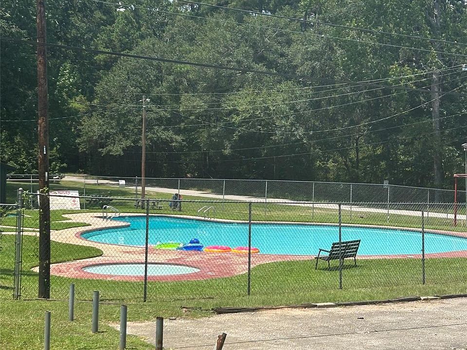 1st image of 15814 Cottonwood Dr