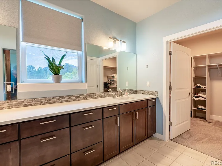 601 Pioneer Hvn — Photo 16