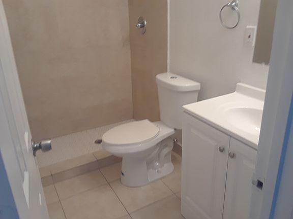 4th image of 18511 NW 10th Ave #18511NW1