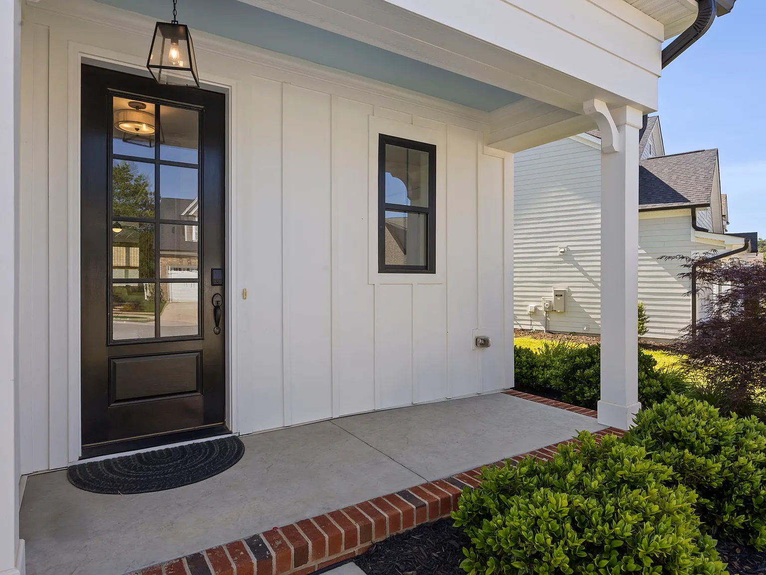 4 bed, 2669 sqft, $2,550 — Photo 2