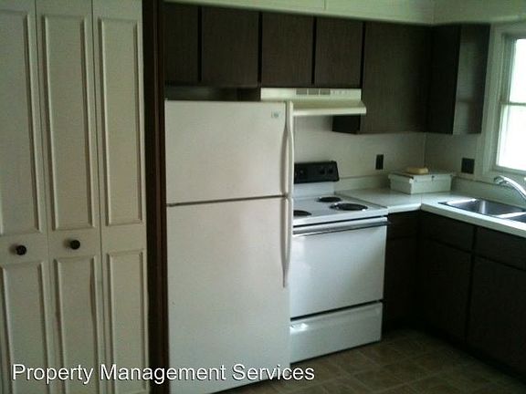 4th image of 302 Lincoln St APT 1B*