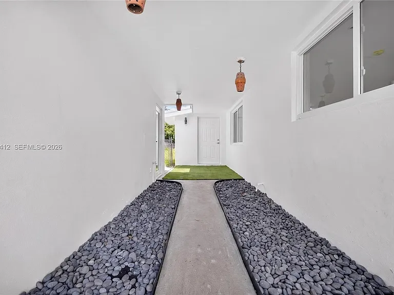5715 Jackson St — Photo 6