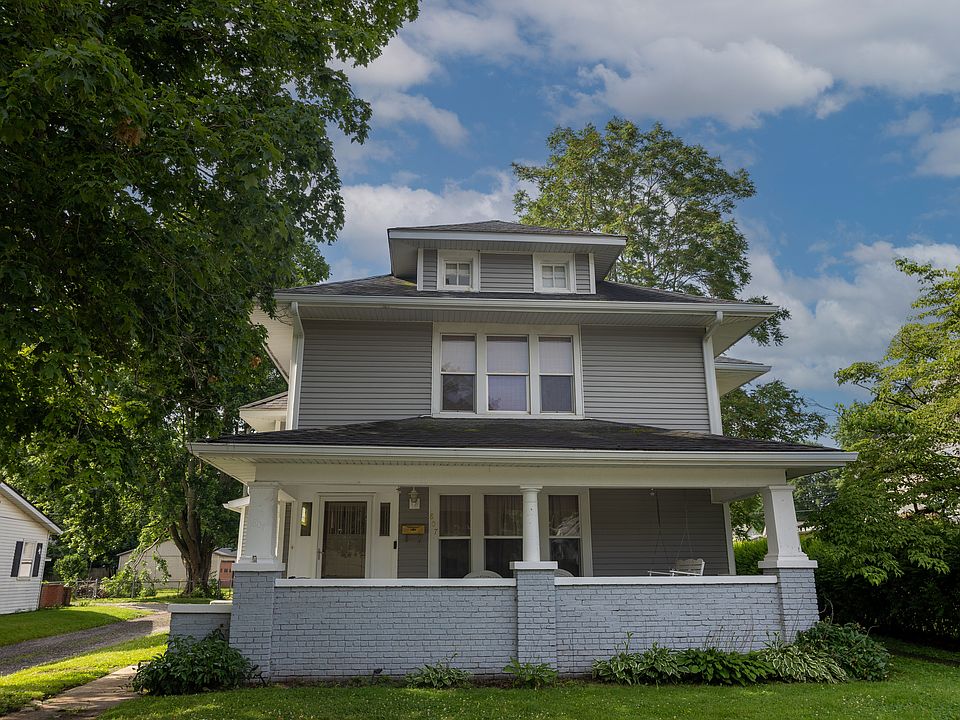 1st image of 807 W Pike St