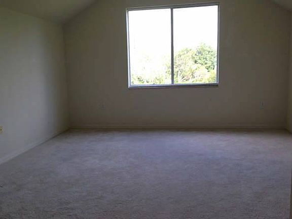 5th image of 2325 Nesslewood Dr