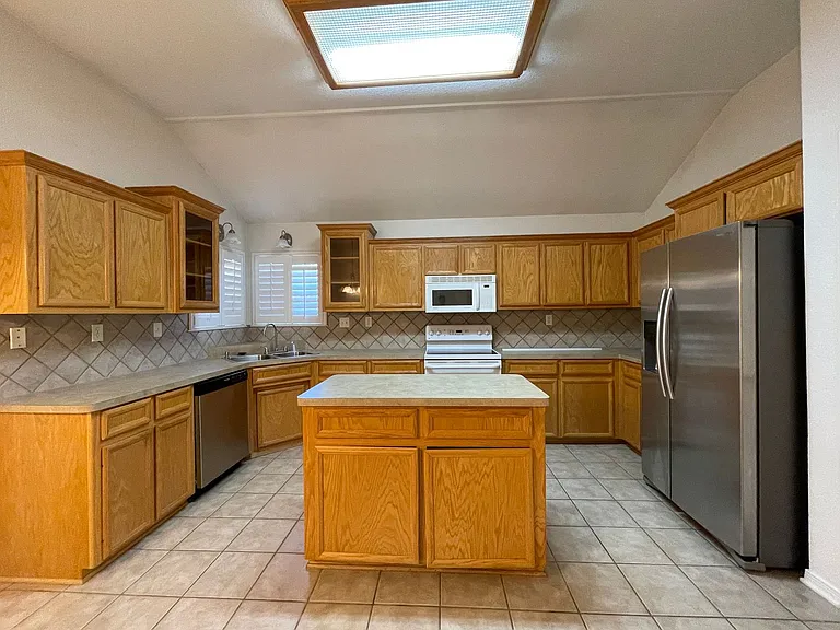 4205 Capri Dr — Photo 11