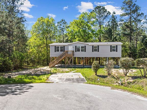 3rd image of 8376 Huntington Ct.