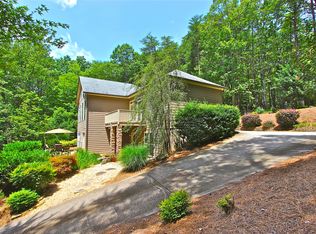 228 Indian Oak Dr, Waleska, GA 30183