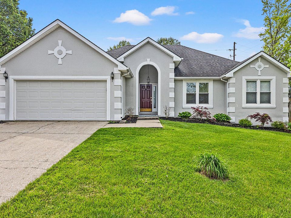 1st image of 200 Hollywood Ct