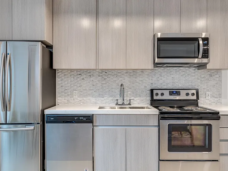1425 Haro St #107 — Photo 8