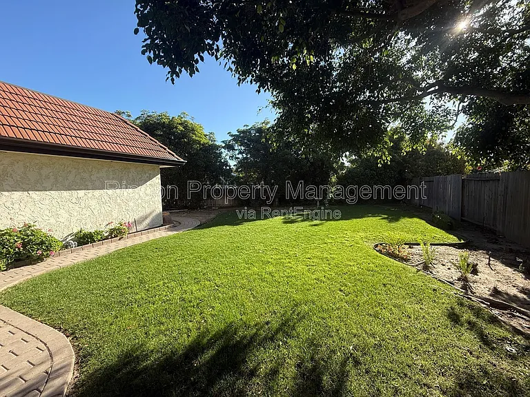 408 Galvin Cir — Photo 22