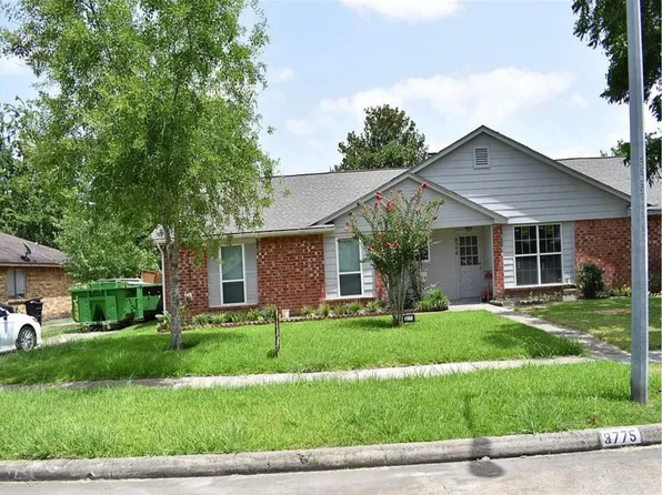 3775 Quiet Place Dr, Houston, TX 77082
