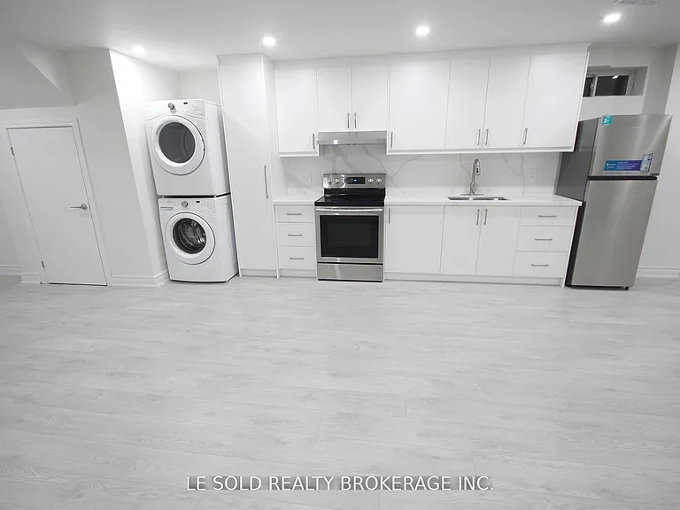 7 Pear Blossom Way #BASEMENT — Photo 5