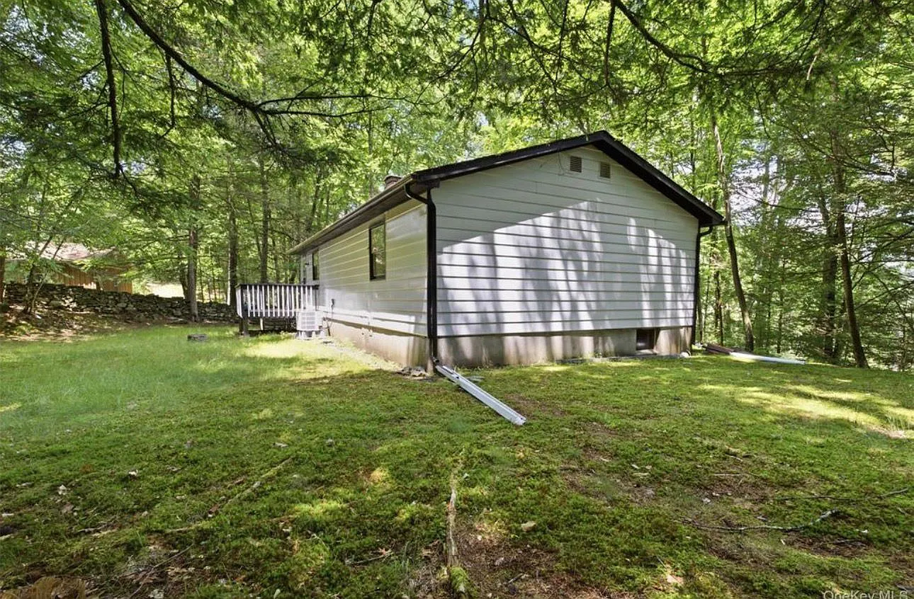 3 bed, $2,250 — Photo 3