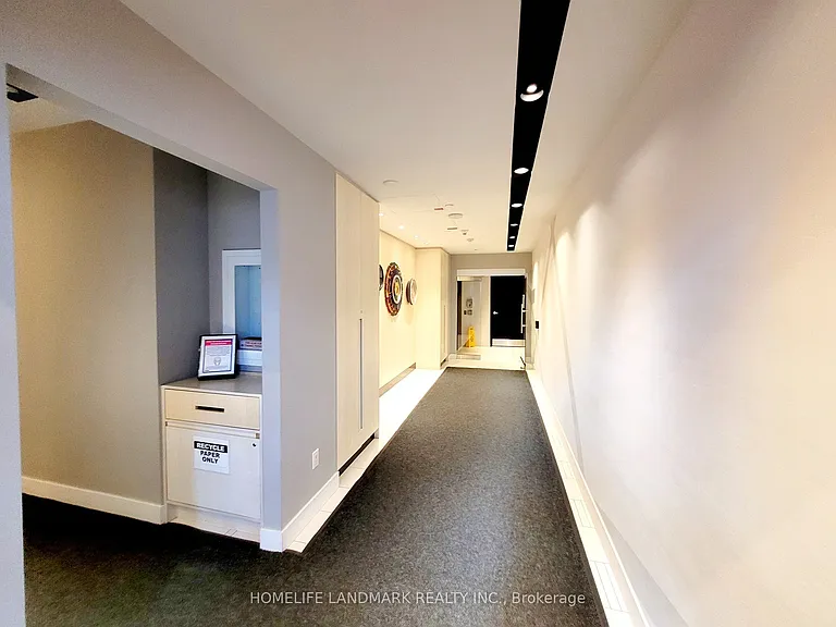 30 Roehampton Ave #3110 — Photo 8