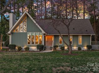 109 Sandy Shore Dr, Mooresville, NC 28117