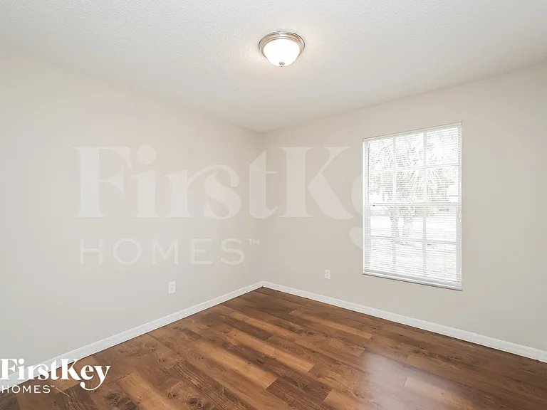420 Clay St — Photo 12