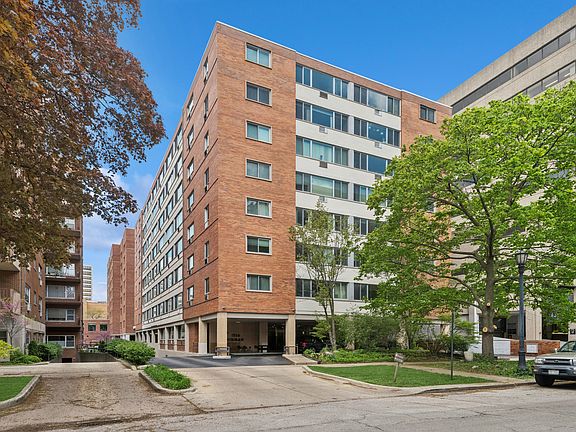 2nd image of 1516 Hinman Ave APT 506