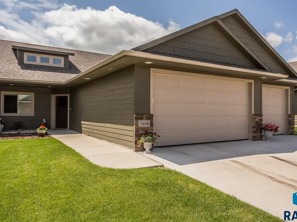 7409 W Flowerfields Pl, Sioux Falls, SD 57106