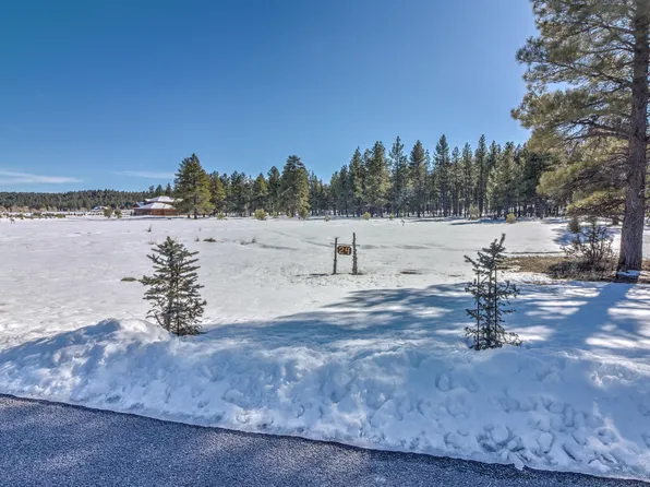 454 W Clay Ave, Munds Park, AZ 86001