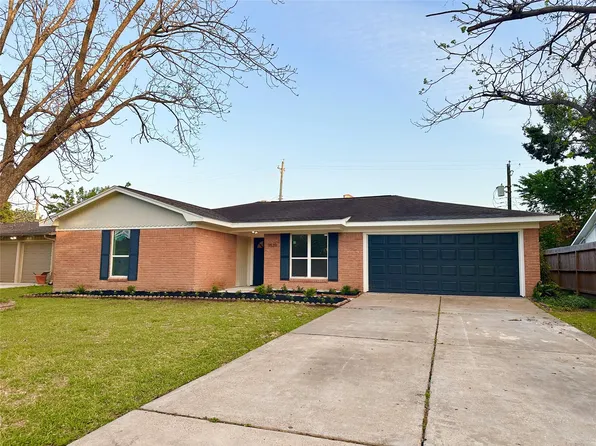 9539 Beverlyhill St, Houston, TX 77063