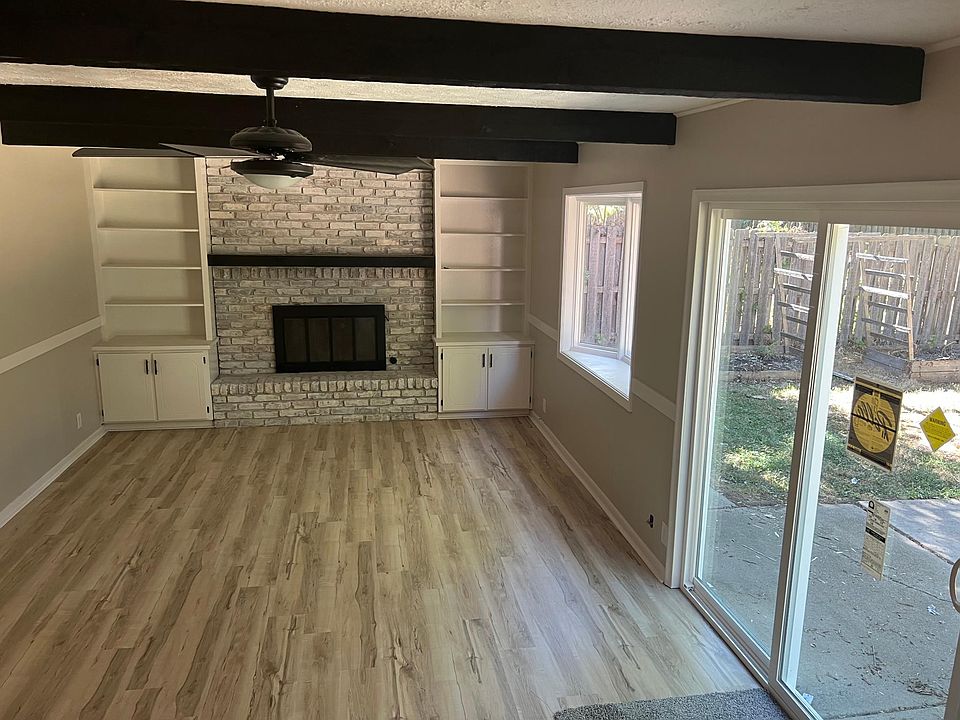 1st image of 3006 Leawood Dr