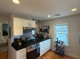 171 Walnut St APT 3, Somerville, MA 02145