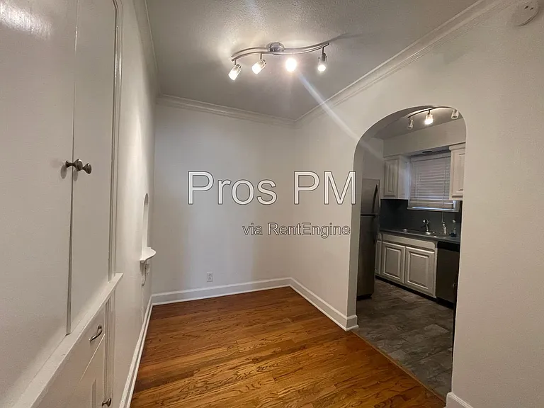 4000 Hawthorne Ave #4 — Photo 5