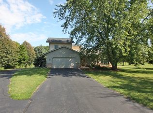 6110 Oconnell St, Hartford, WI 53027