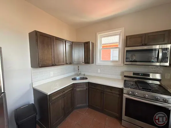 1512 Gillespie Ave APT 2R, Bronx, NY 10461