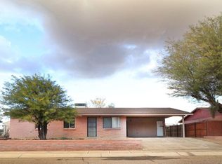 3815 E Lakeview Cir, Tucson, AZ 85739