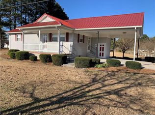 3670 Moss Neck Rd, Pembroke, NC 28372