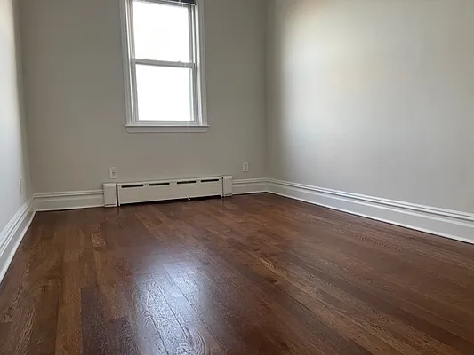 Rented by Alexiou Realty | media 5