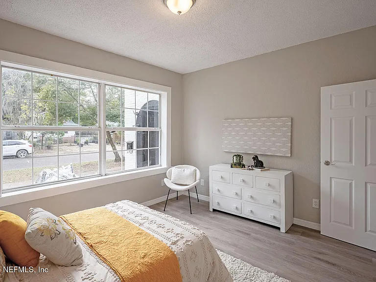 325 Alder St — Photo 42
