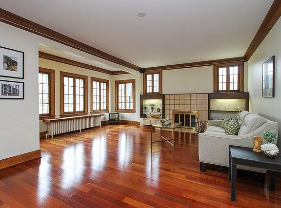 2nd image of 2115 Hagen Ln