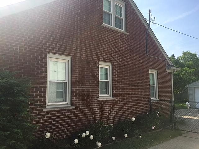 2nd image of 1943 Bradford Rd