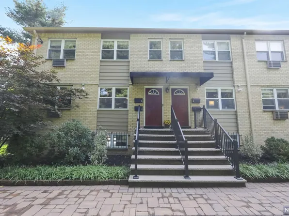 7 Van Vleck St, Montclair, NJ 07042