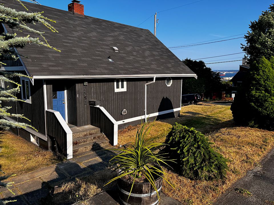 Front view from the sidewalk