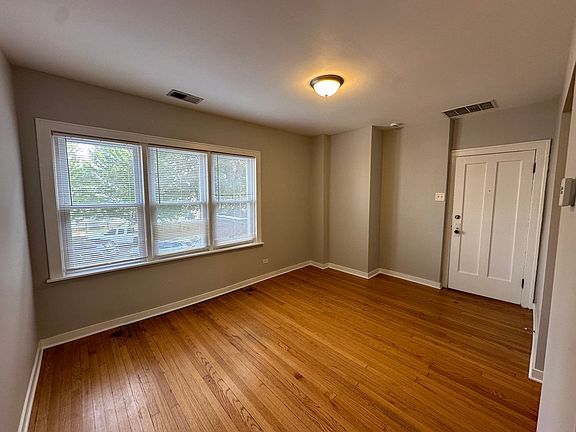 5th image of 4200 Eight N Milwaukee Avenue 4948 #4952-2E
