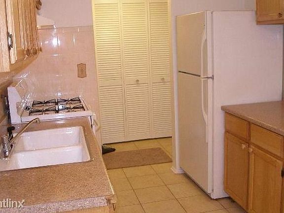 5th image of 5101 Carriageway Dr APT 313