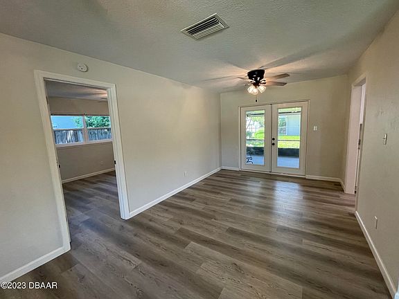 5th image of 1108 Wild Holly Dr