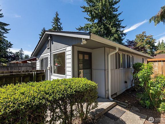 3rd image of 11604 Yakima Avenue S
