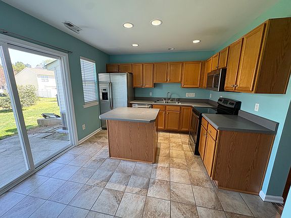 5th image of 8005 River Gold Ln