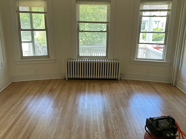 781 Park Ave #1 — Photo 4