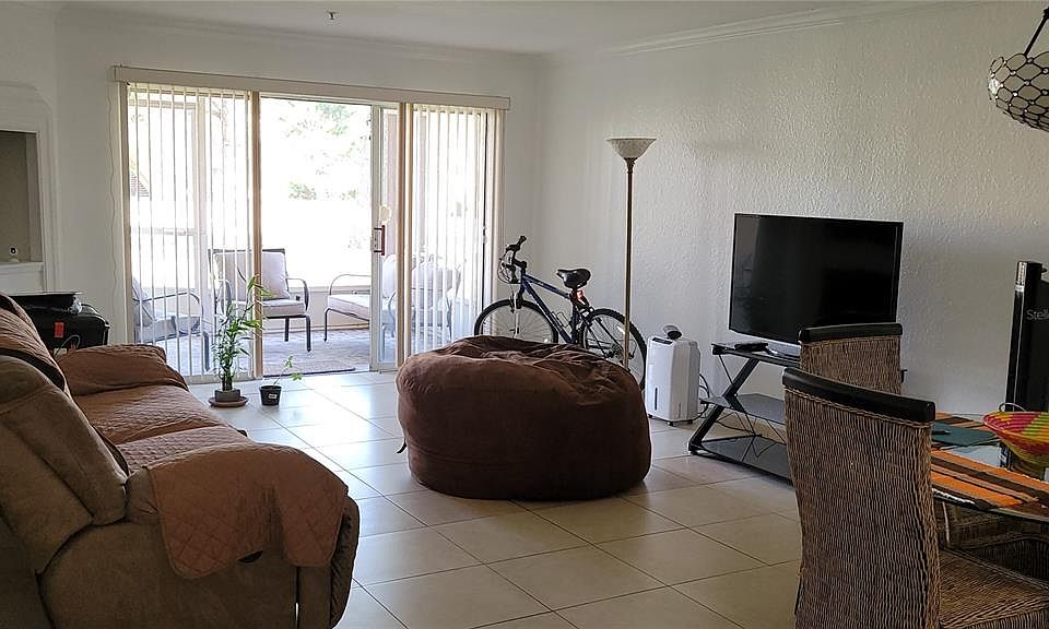 Audubon Villas At Hunters Creek Condominiums 14001 Fairway Island Dr