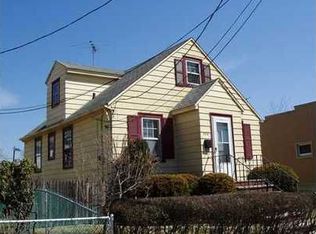 406 Myrtle St, Perth Amboy, NJ 08861